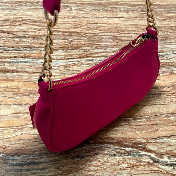 Juicy Couture - Picture 8 of 9